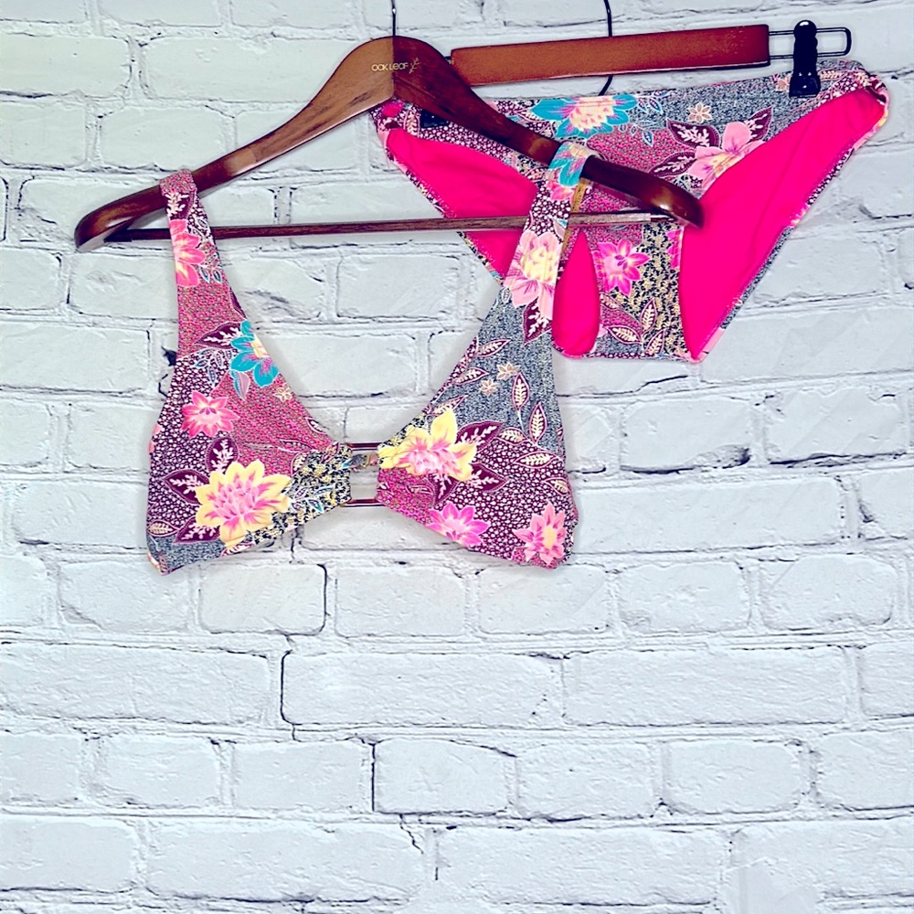 Island Soul Pink Blue Floral Bikini Swimsuit Set Size Small / Medium